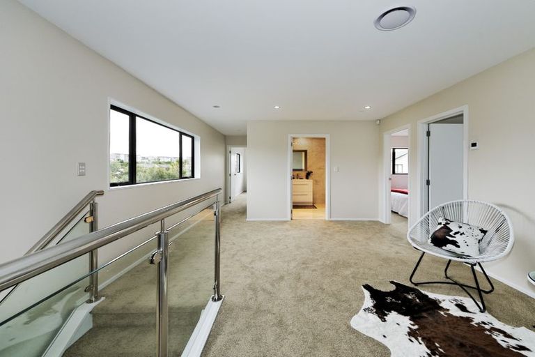 Photo of property in 421 West Coast Road, Glen Eden, Auckland, 0602