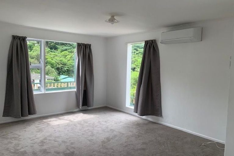 Photo of property in 105a Awarua Street, Ngaio, Wellington, 6035