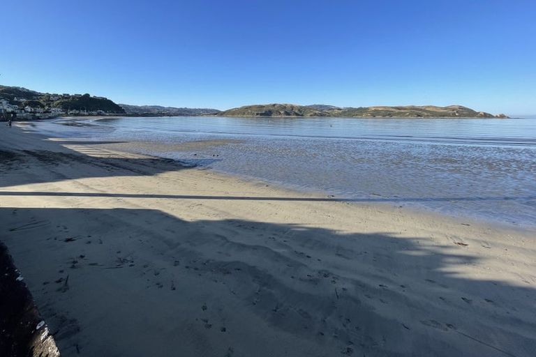 Photo of property in 2 Bath Street, Plimmerton, Porirua, 5026