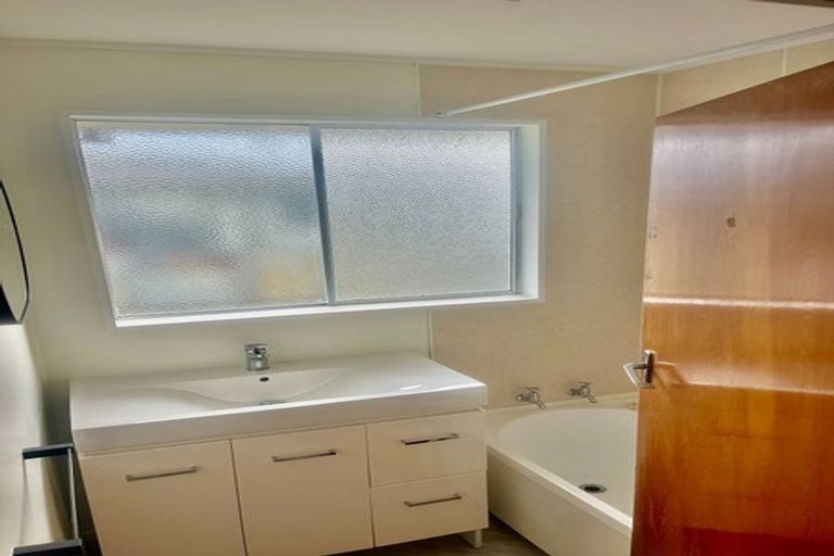 Photo of property in 16 Hyde Street, Clifton, Invercargill, 9812