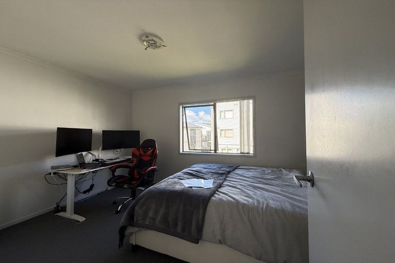 Photo of property in St Claire Village, 191/172 Mcleod Road, Te Atatu South, Auckland, 0610