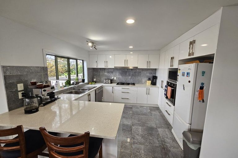 Photo of property in 24 Carillon Place, Massey, Auckland, 0614
