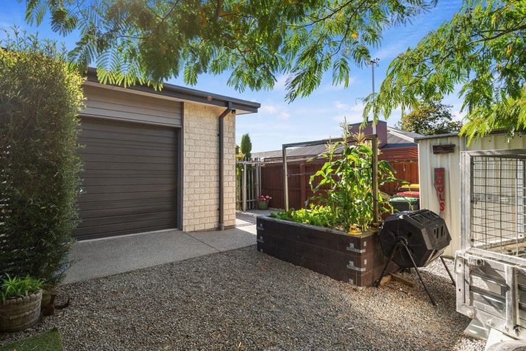 Photo of property in 42 Reka Street, Parklands, Christchurch, 8083