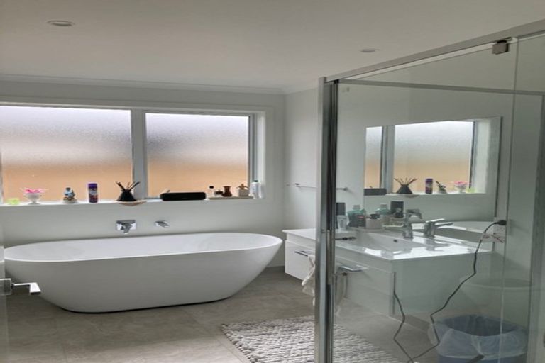 Photo of property in 113 Awataha Crescent, Pyes Pa, Tauranga, 3110