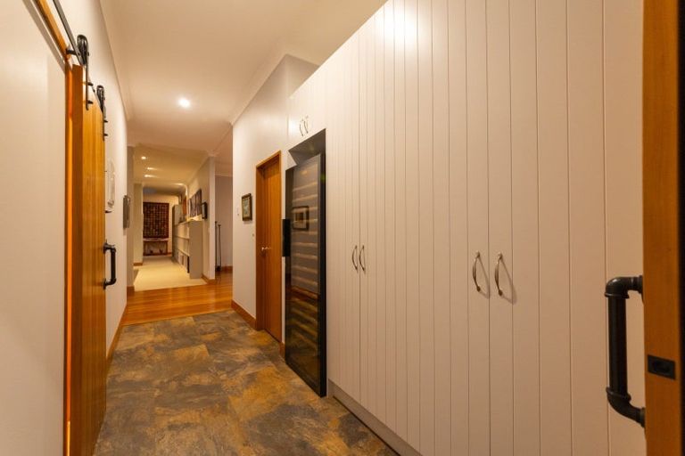 Photo of property in 122 Pahiatua Aokautere Road, Aokautere, Palmerston North, 4471