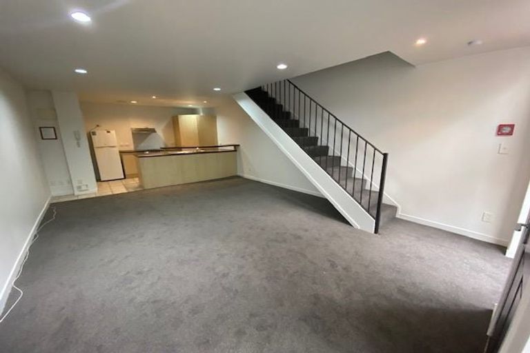 Photo of property in Mendosa Terraces Apartments, 13/9 Ebor Street, Te Aro, Wellington, 6011