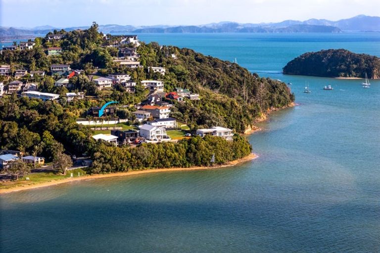 Photo of property in 18a Coutts Avenue, Paihia, 0200