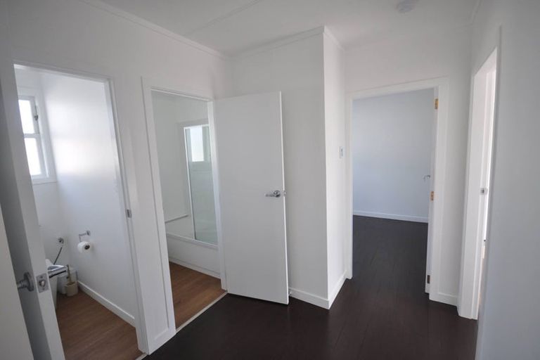 Photo of property in 16 Grant Crescent, Masterton, 5810