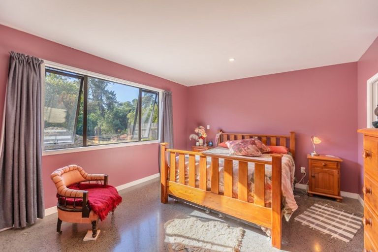 Photo of property in 28 Cemetery Road, Waipawa, 4273