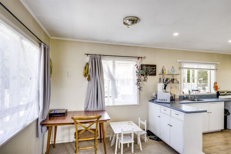 Photo of property in 58 Downing Avenue, Pirimai, Napier, 4112