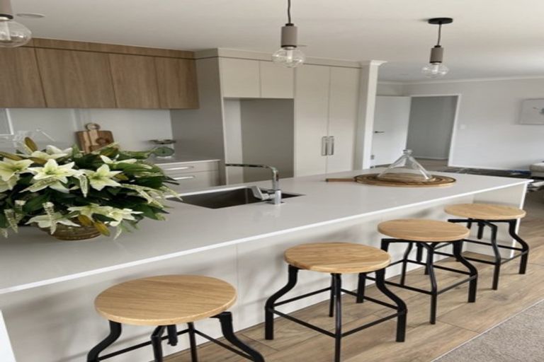 Photo of property in 27 Walter Lawry Road, Paerata, Pukekohe, 2124