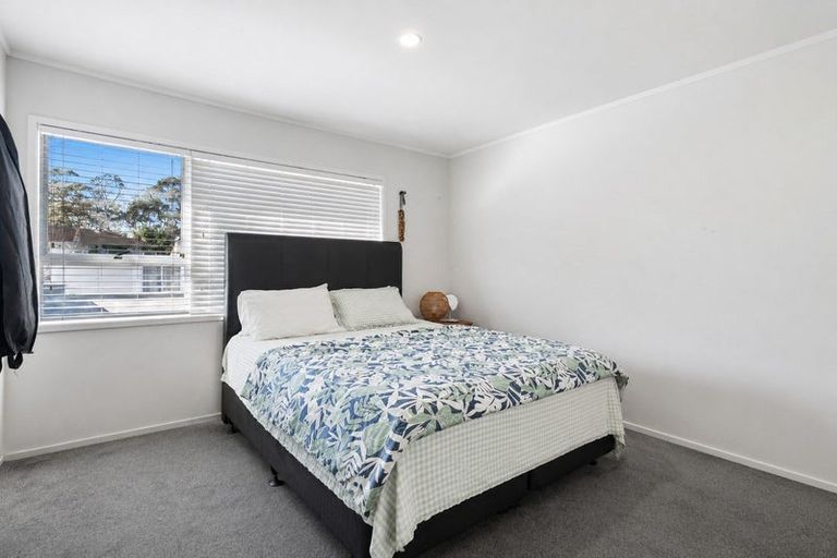 Photo of property in 44 Zita Maria Drive, Massey, Auckland, 0614