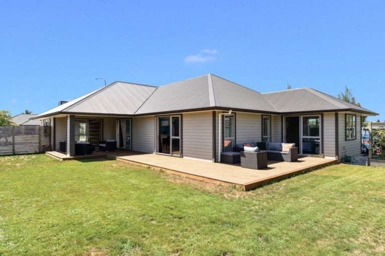 Photo of property in 13 Isobel Hodgson Drive, Cambridge, 3434