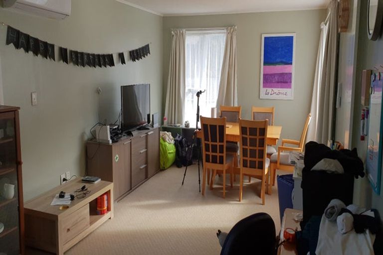 Photo of property in 60 Percy Dyett Drive, Karori, Wellington, 6012