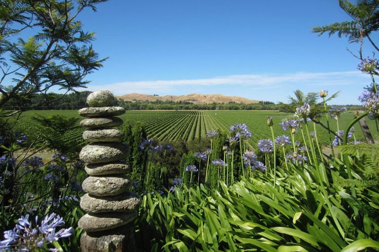 Photo of property in Beckenridge Lodge, 1 Breckenridge Lane, Puketapu, Napier, 4183