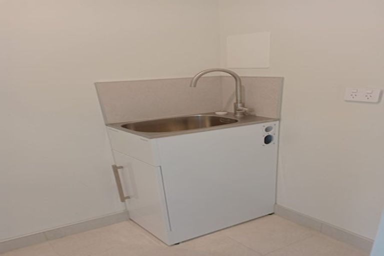 Photo of property in 8 Kawe Marie Lane, Takanini, 2112