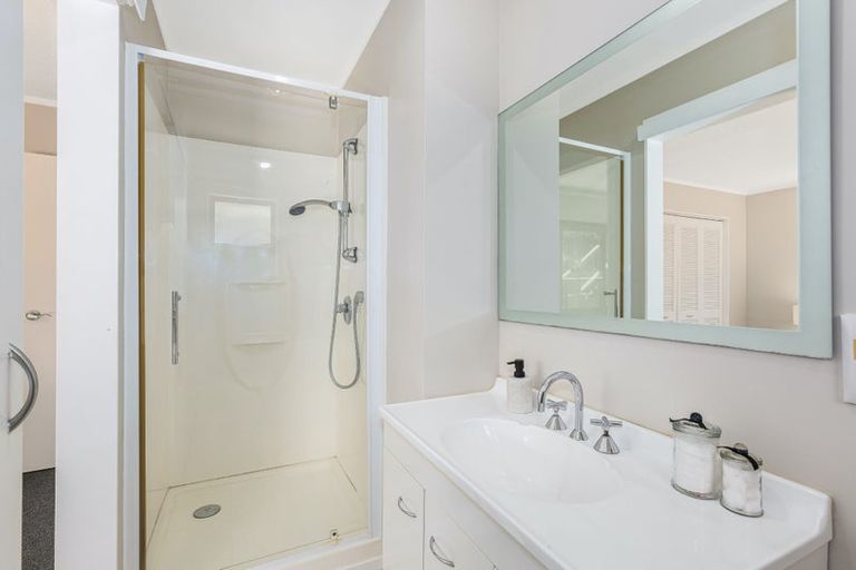 Photo of property in 25 Longitude Place, Whitby, Porirua, 5024