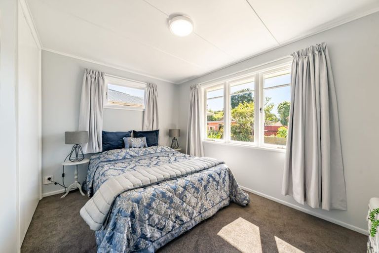 Photo of property in 20 Totara Park Road, Clouston Park, Upper Hutt, 5018