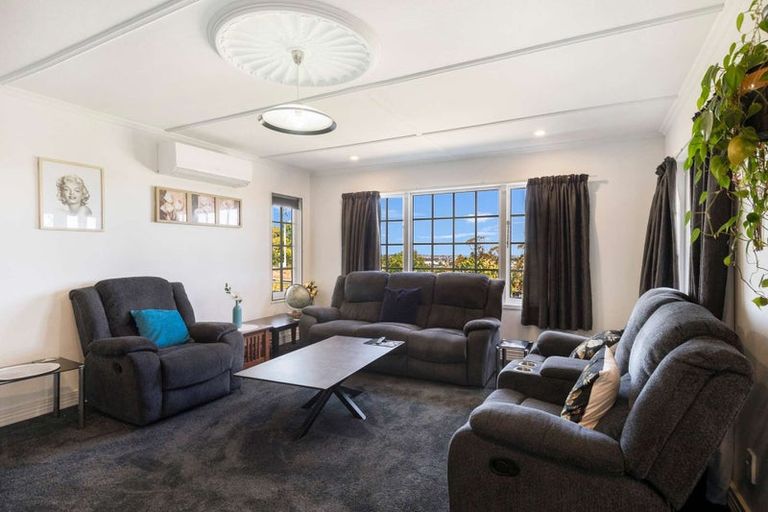 Photo of property in 2 Montgomery Road, Otamatea, Whanganui, 4501