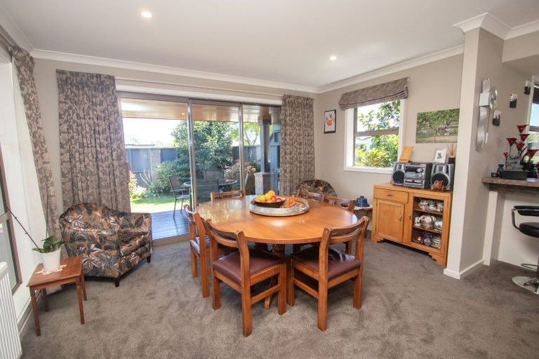 Photo of property in 17 Whiteoak Grove, Tinwald, Ashburton, 7700