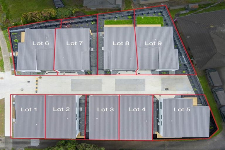 Photo of property in 2/24 Great South Road, Manurewa, Auckland, 2102