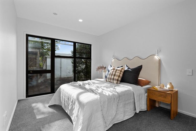 Photo of property in 18a Burn-murdoch Street, St Andrews, Hamilton, 3200