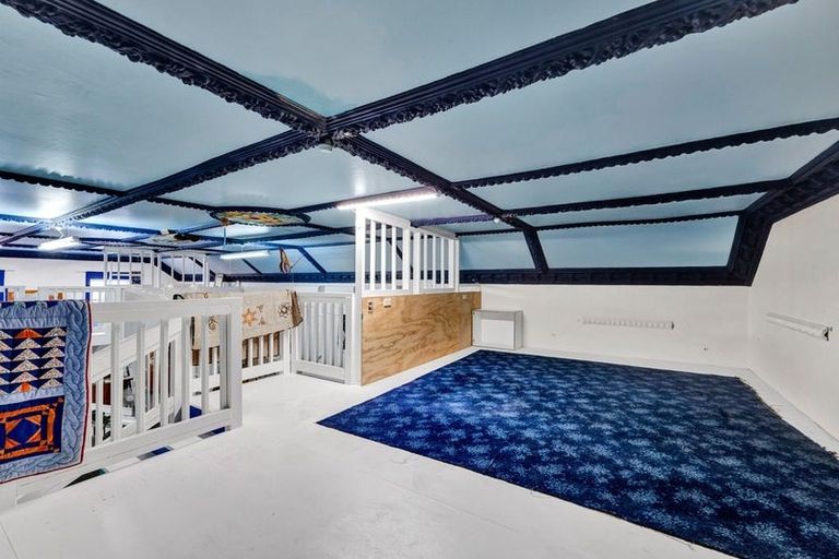 Photo of property in 20 Domett Street, Waitara, 4320