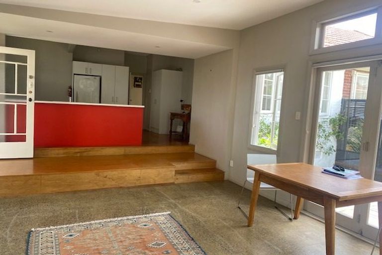 Photo of property in 89 Walmer Road, Point Chevalier, Auckland, 1022