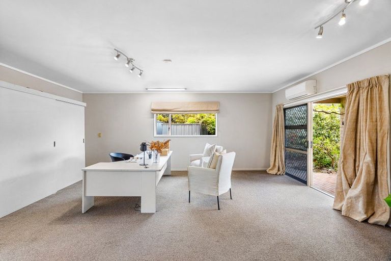 Photo of property in 4 Bishops Close, Greenmeadows, Napier, 4112