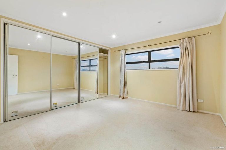 Photo of property in 36 Sea Spray Drive, Bucklands Beach, Auckland, 2012
