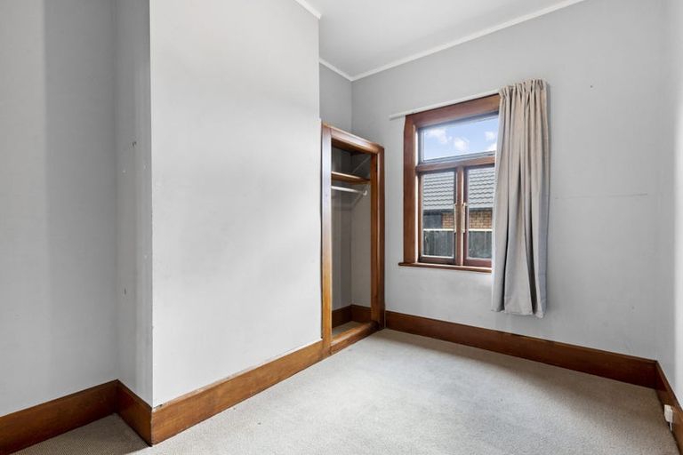 Photo of property in 19 Ward Street, Palmerston North, 4414