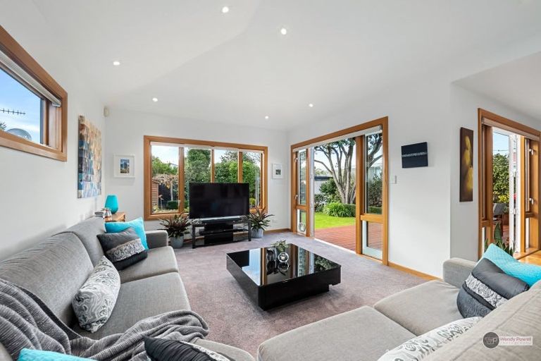 Photo of property in 35 Cudby Street, Woburn, Lower Hutt, 5011