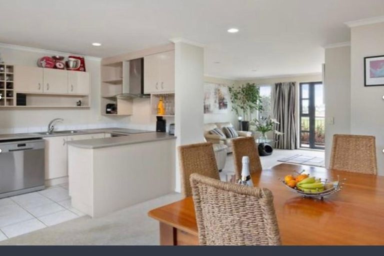 Photo of property in 10/268 Shirley Road, Papatoetoe, Auckland, 2025