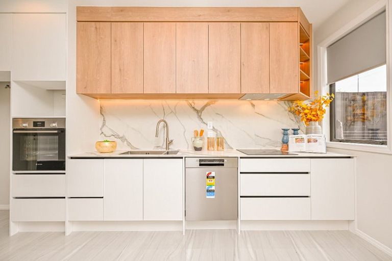 Photo of property in 89b Whitford Road, Botany Downs, 2014