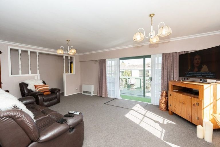 Photo of property in 14 Thode Place, Nawton, Hamilton, 3200