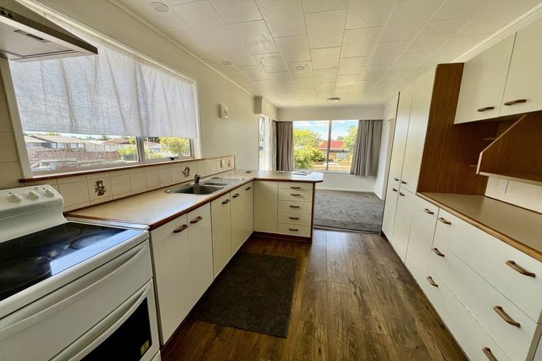 Photo of property in 44 Marvon Downs Avenue, Pakuranga Heights, Auckland, 2010