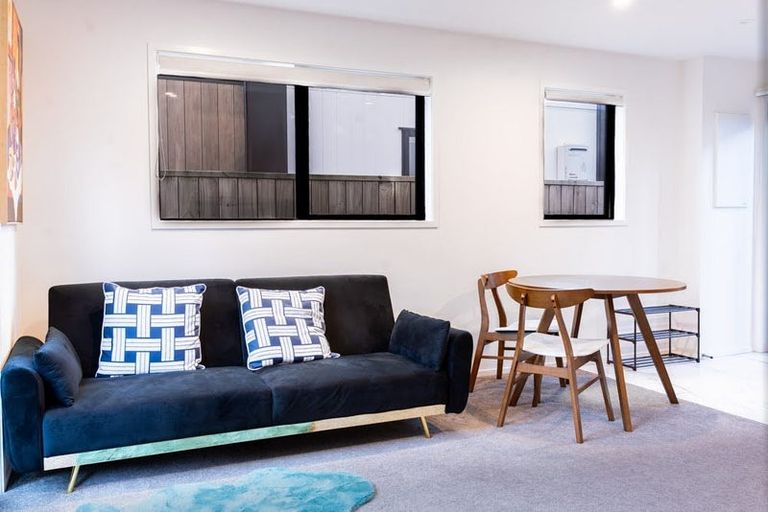 Photo of property in 3/97 Whites Line East, Waiwhetu, Lower Hutt, 5010