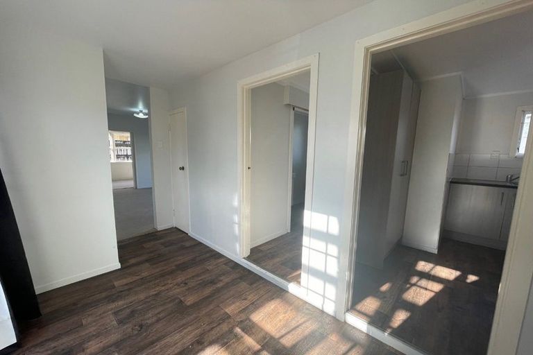 Photo of property in 43 Hallberry Road, Mangere East, Auckland, 2024