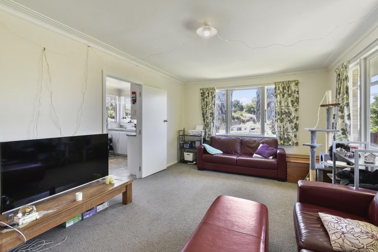 Photo of property in 1/4a Lomas Place, Manurewa, Auckland, 2102