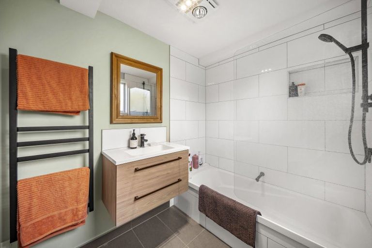 Photo of property in 30b Taipari Avenue, Raglan, 3225