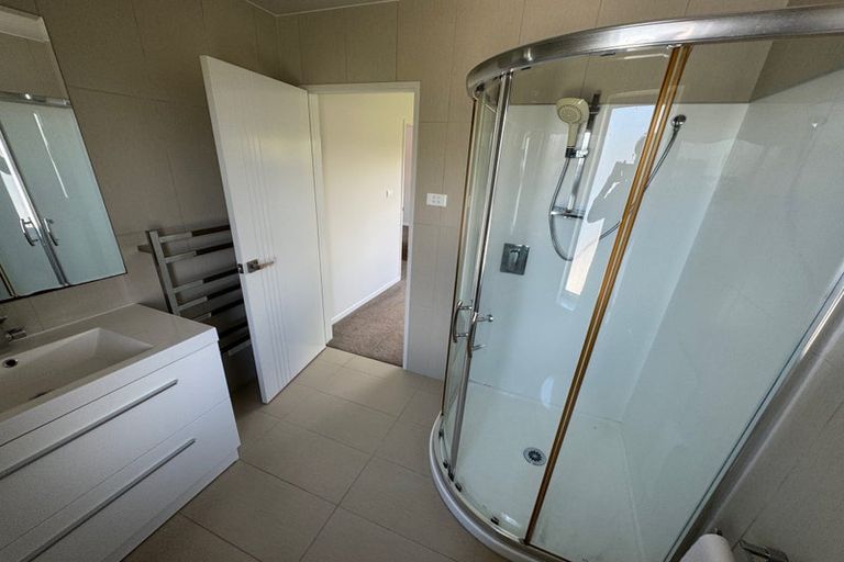 Photo of property in 55a Te Kanawa Crescent, Henderson, Auckland, 0610