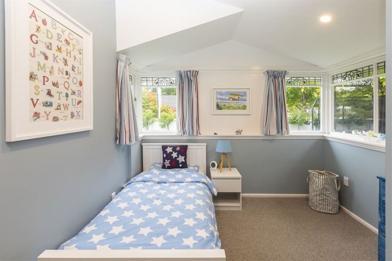 Photo of property in 39 Normans Road, Strowan, Christchurch, 8052