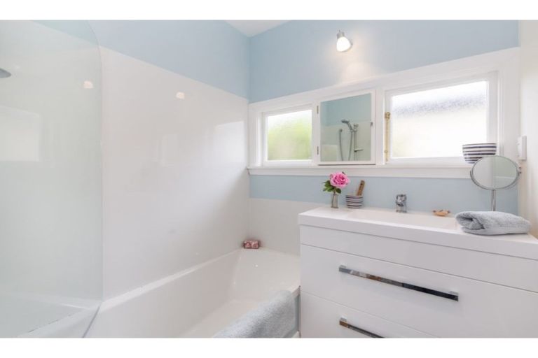 Photo of property in 116 Riverlaw Terrace, Saint Martins, Christchurch, 8022