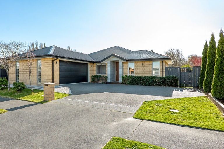 Photo of property in 54 Bradwell Crescent, Halswell, Christchurch, 8025