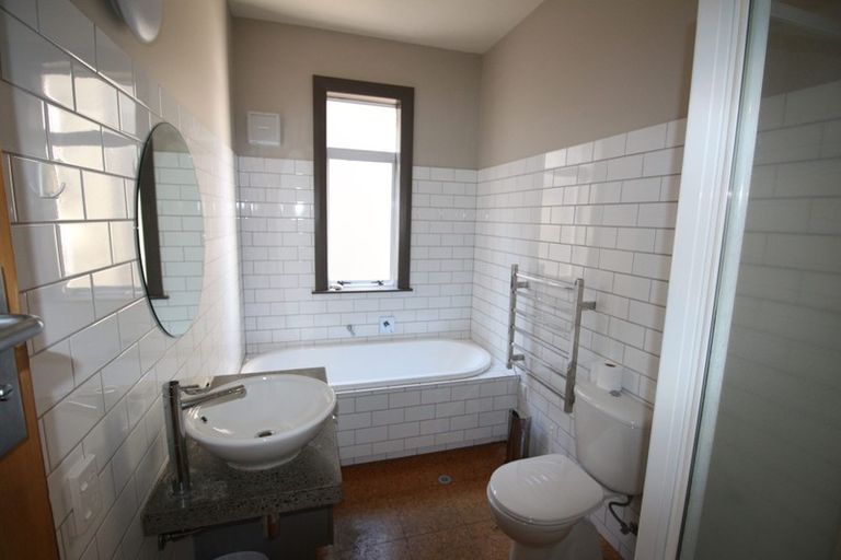 Photo of property in 98 Riddiford Street, Newtown, Wellington, 6021