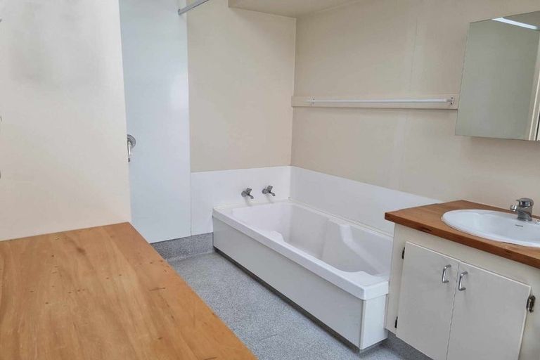 Photo of property in 19a Porikapa Road, Owhata, Rotorua, 3010