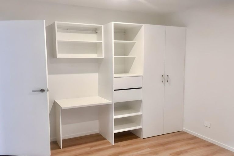 Photo of property in 5b Salmont Place, Kelburn, Wellington, 6012