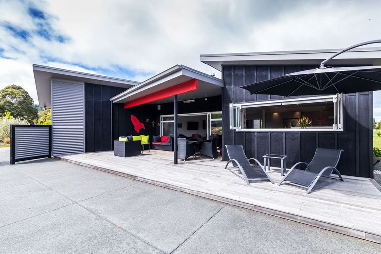 Photo of property in 55 Lisland Drive, Kinloch, Taupo, 3377