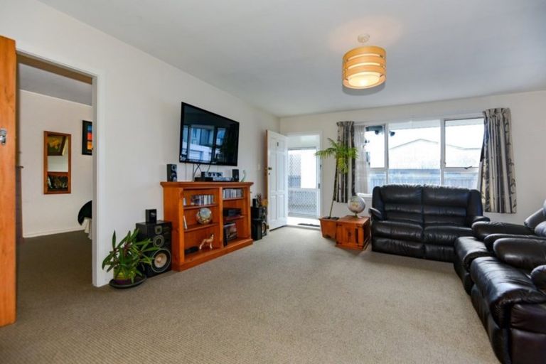 Photo of property in 1/67 Oram Avenue, New Brighton, Christchurch, 8061