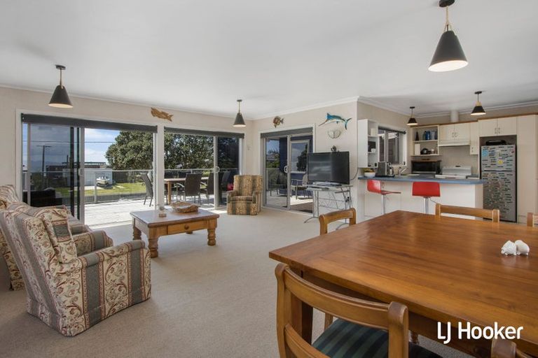 Photo of property in 54 Shaw Road, Waihi Beach, 3611
